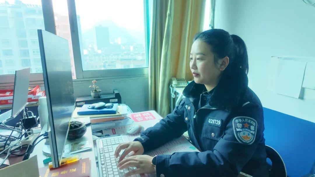 圖1李欣宏工作場景.jpg 圖1李欣宏工作場景.jpg