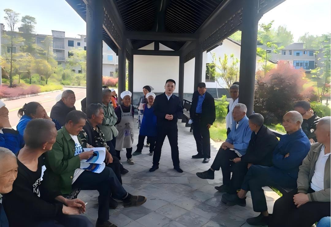 圖2普法現(xiàn)場(chǎng).jpg 圖2普法現(xiàn)場(chǎng).jpg