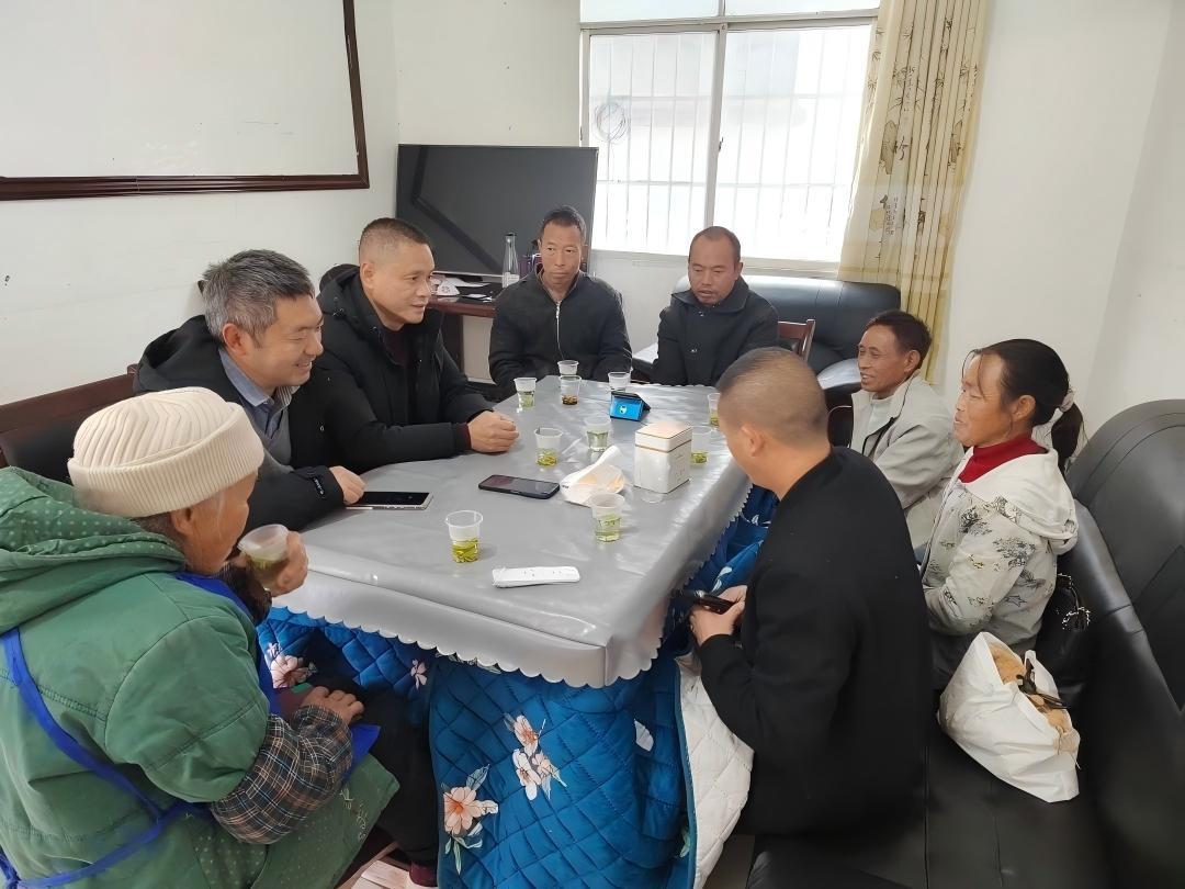 圖1普法現(xiàn)場(chǎng).jpg 圖1普法現(xiàn)場(chǎng).jpg