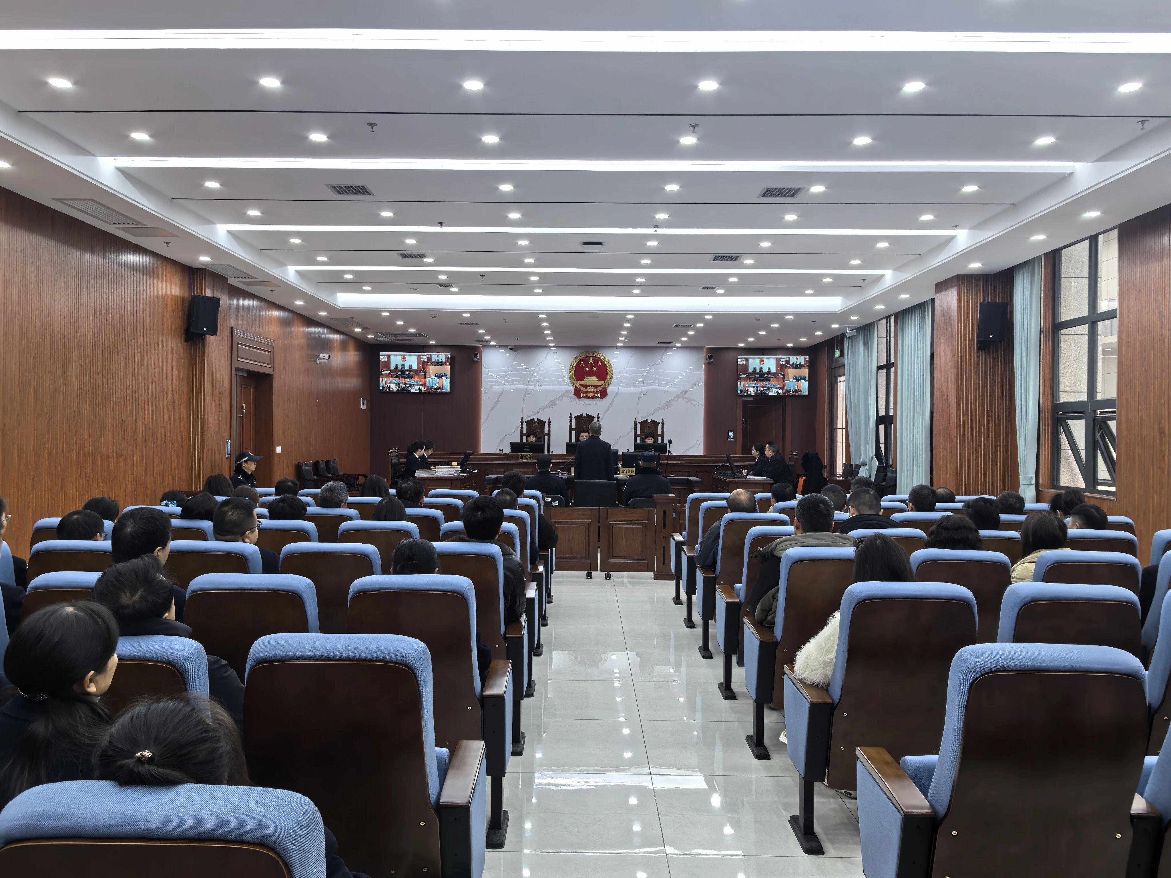 圖1 旁聽庭審活動現(xiàn)場.jpg 圖1 旁聽庭審活動現(xiàn)場.jpg