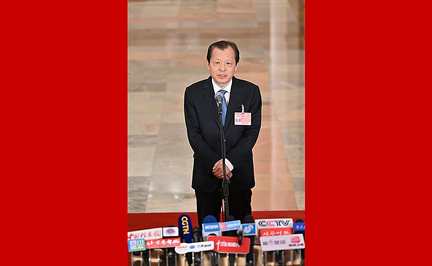 交通運(yùn)輸部部長(zhǎng)劉偉接受媒體采訪