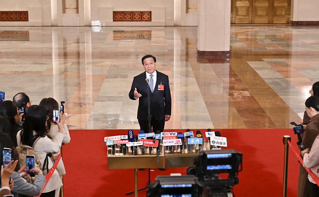 農(nóng)業(yè)農(nóng)村部部長(zhǎng)韓俊接受媒體采訪