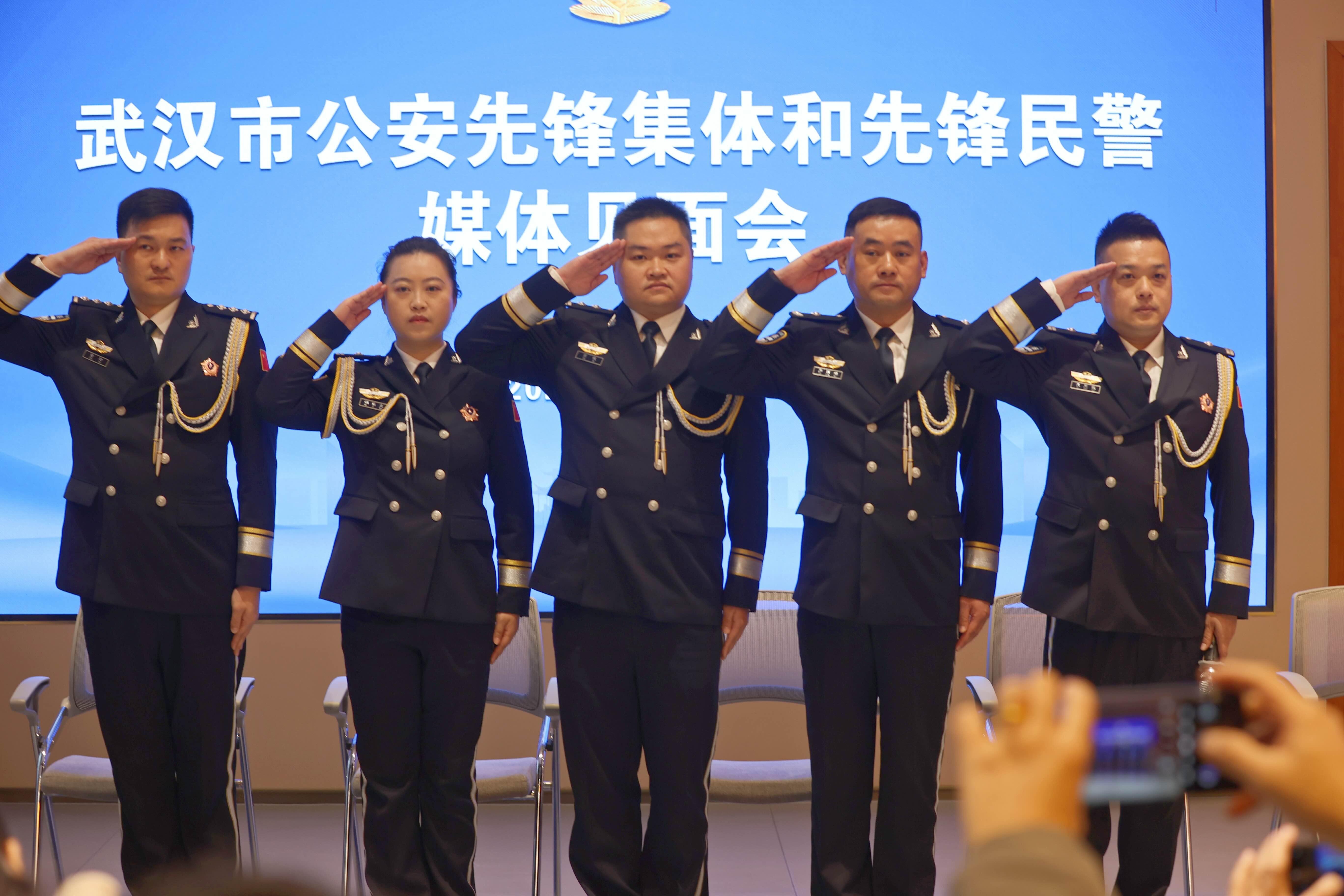 aef0bc7b19eb9b7ef31eb8779eb7c7be.jpg aef0bc7b19eb9b7ef31eb8779eb7c7be.jpg