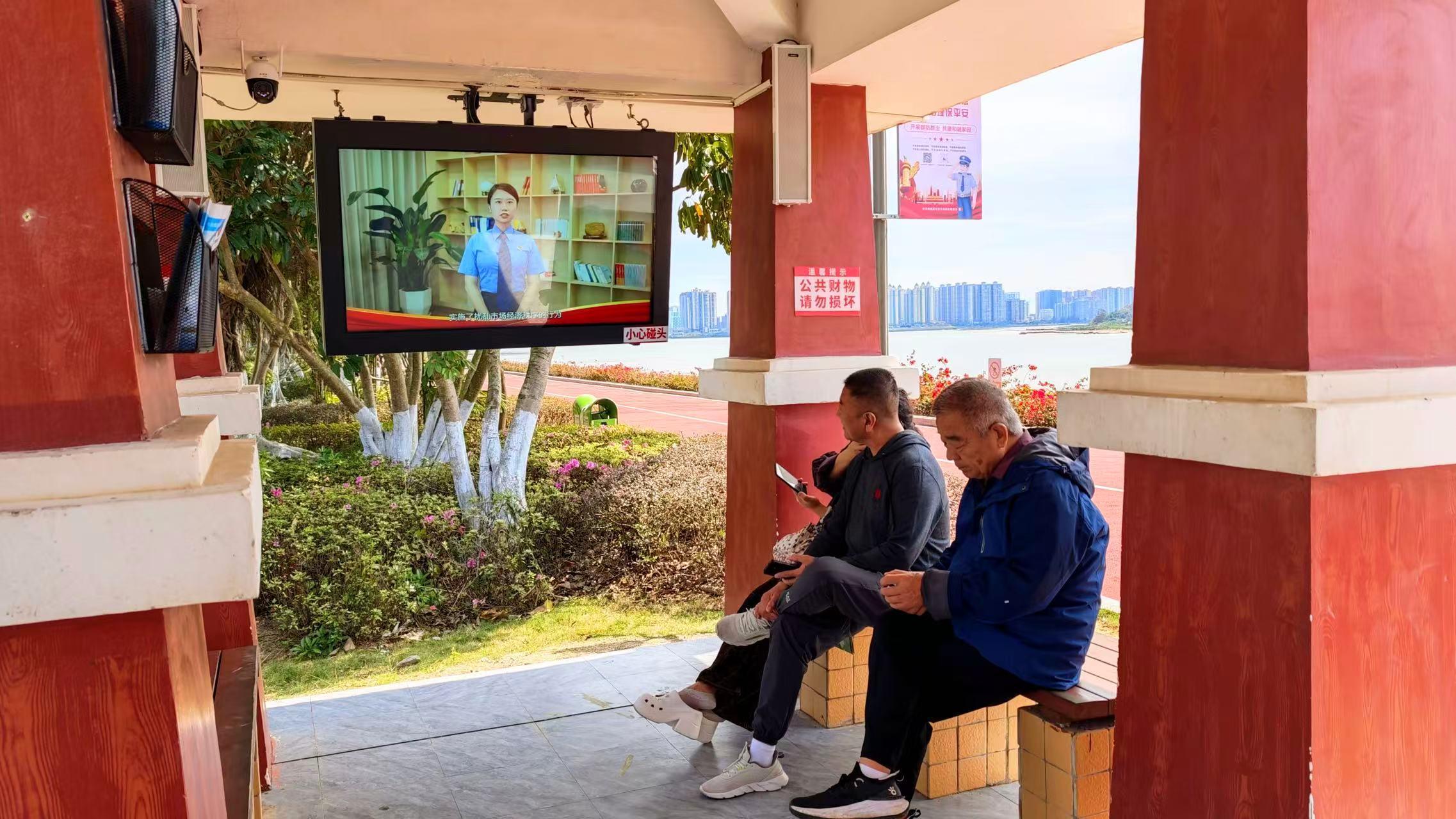 防城港3.5公里法治文化長廊成為普法新陣地