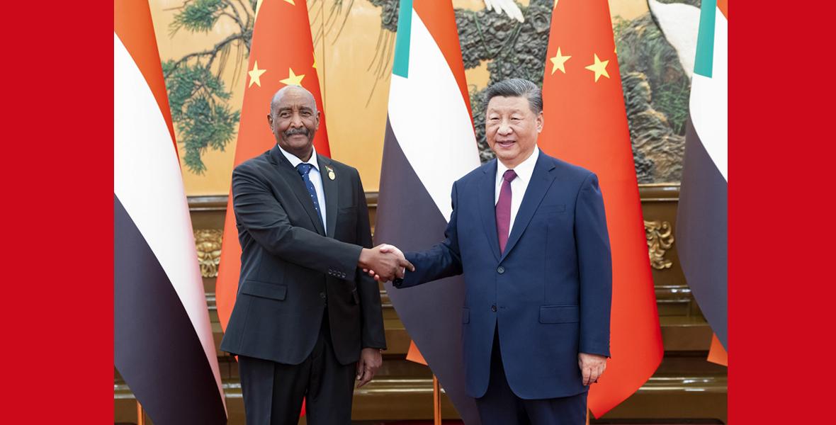 習近平會見蘇丹主權委員會主席布爾漢