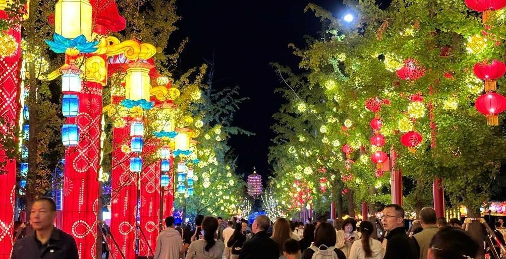 潮體驗、微度假、熱IP——中秋節(jié)假期各地消費(fèi)市場掃描