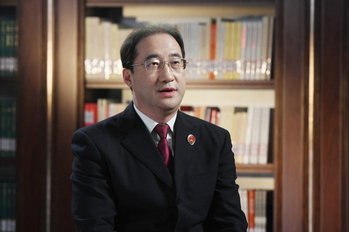 以“時時放心不下”的責(zé)任感維護社會穩(wěn)定