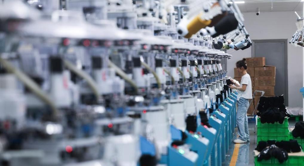 浙江諸暨：國際襪都做“足”功夫搶單拓市